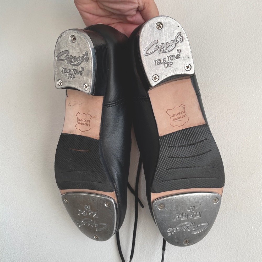 Encore-Ready 👏 Pre-Loved Capezio® Children’s Cadence Tap Shoe